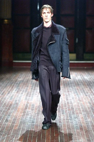 Look 24
